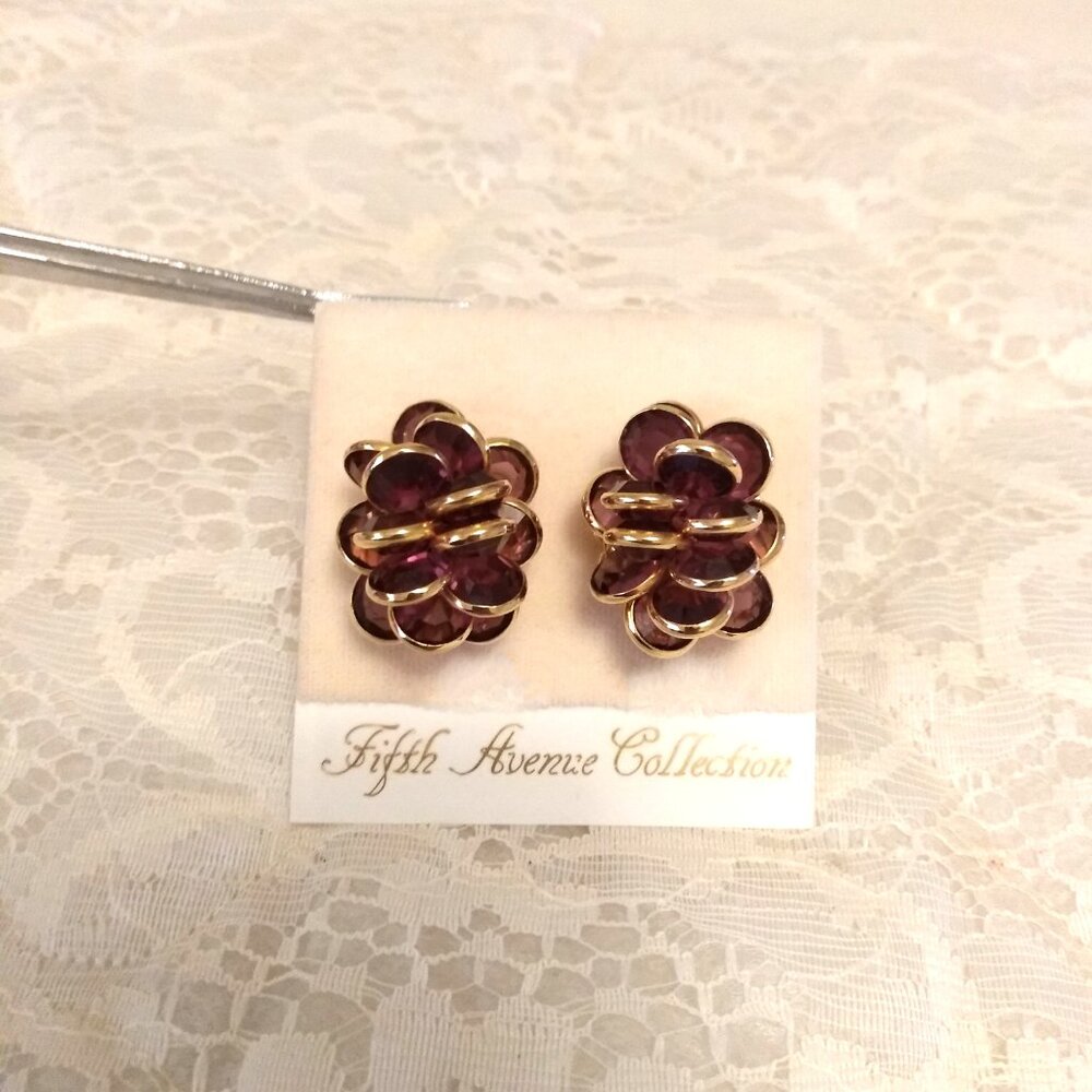 Vintage Purple Crystal Gold Tone Earrings VTG Non-Pierced Clip Earrings - Picture 4 of 9